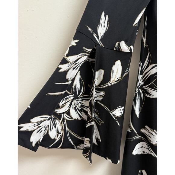 J Howard Black and White with Gold Trim Floral Design Knee Length Dress Size 6 - Picture 4 of 4